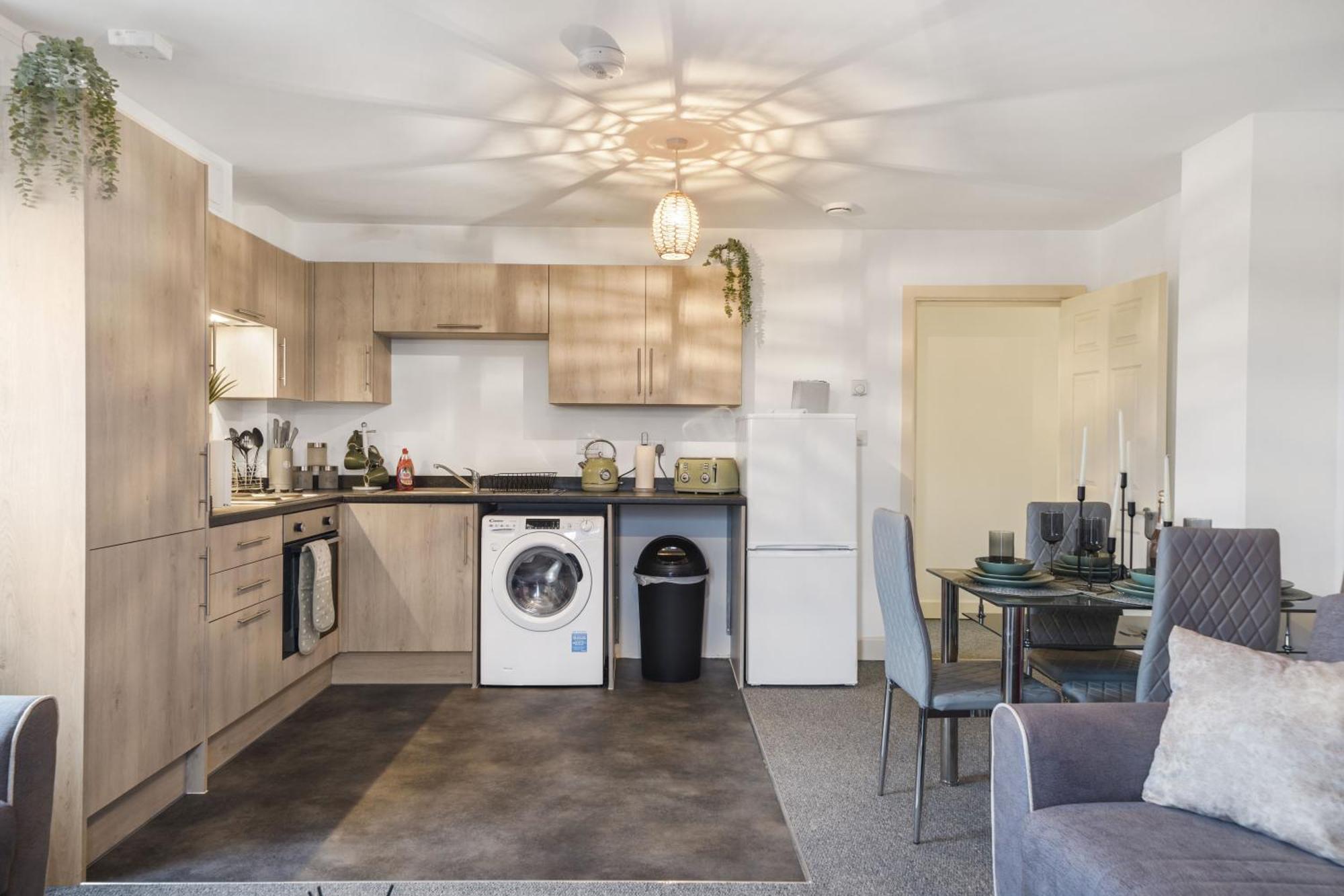 Livestay-New Private Apartment Building Minutes From Heathrow Slough Bagian luar foto