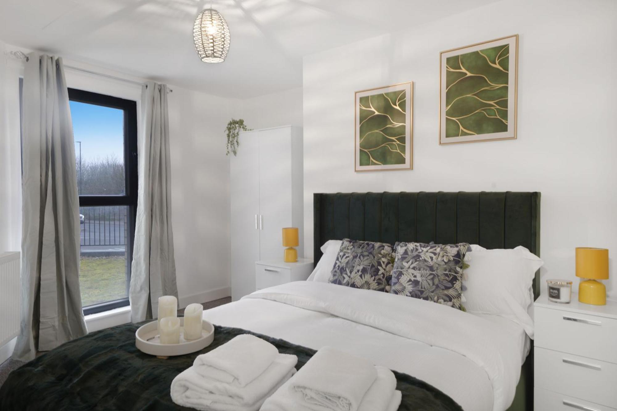 Livestay-New Private Apartment Building Minutes From Heathrow Slough Bagian luar foto