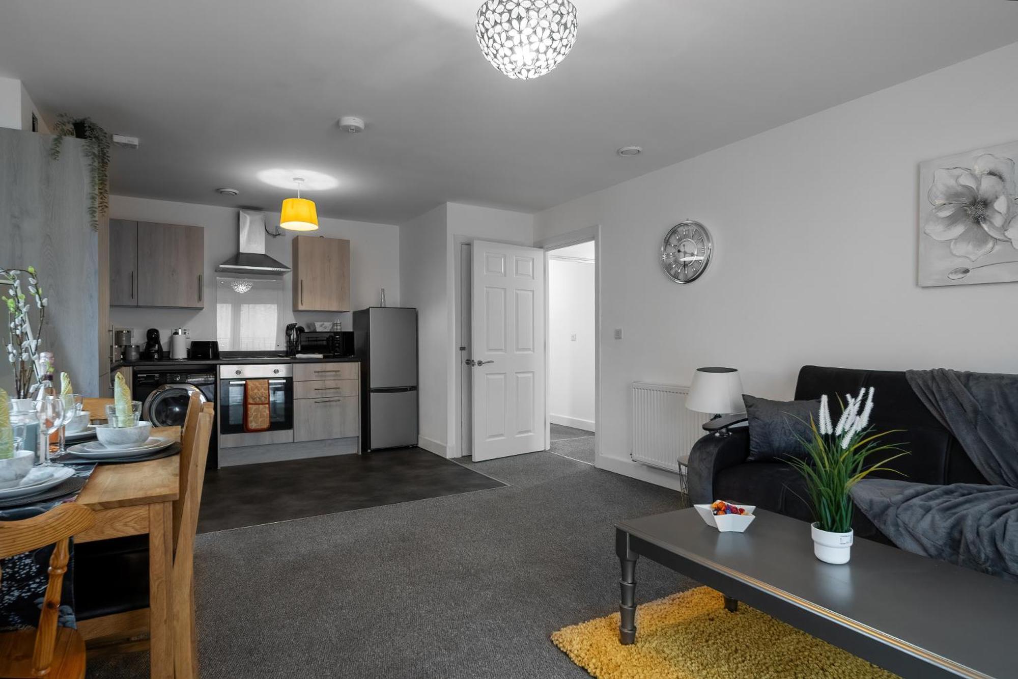 Livestay-New Private Apartment Building Minutes From Heathrow Slough Bagian luar foto