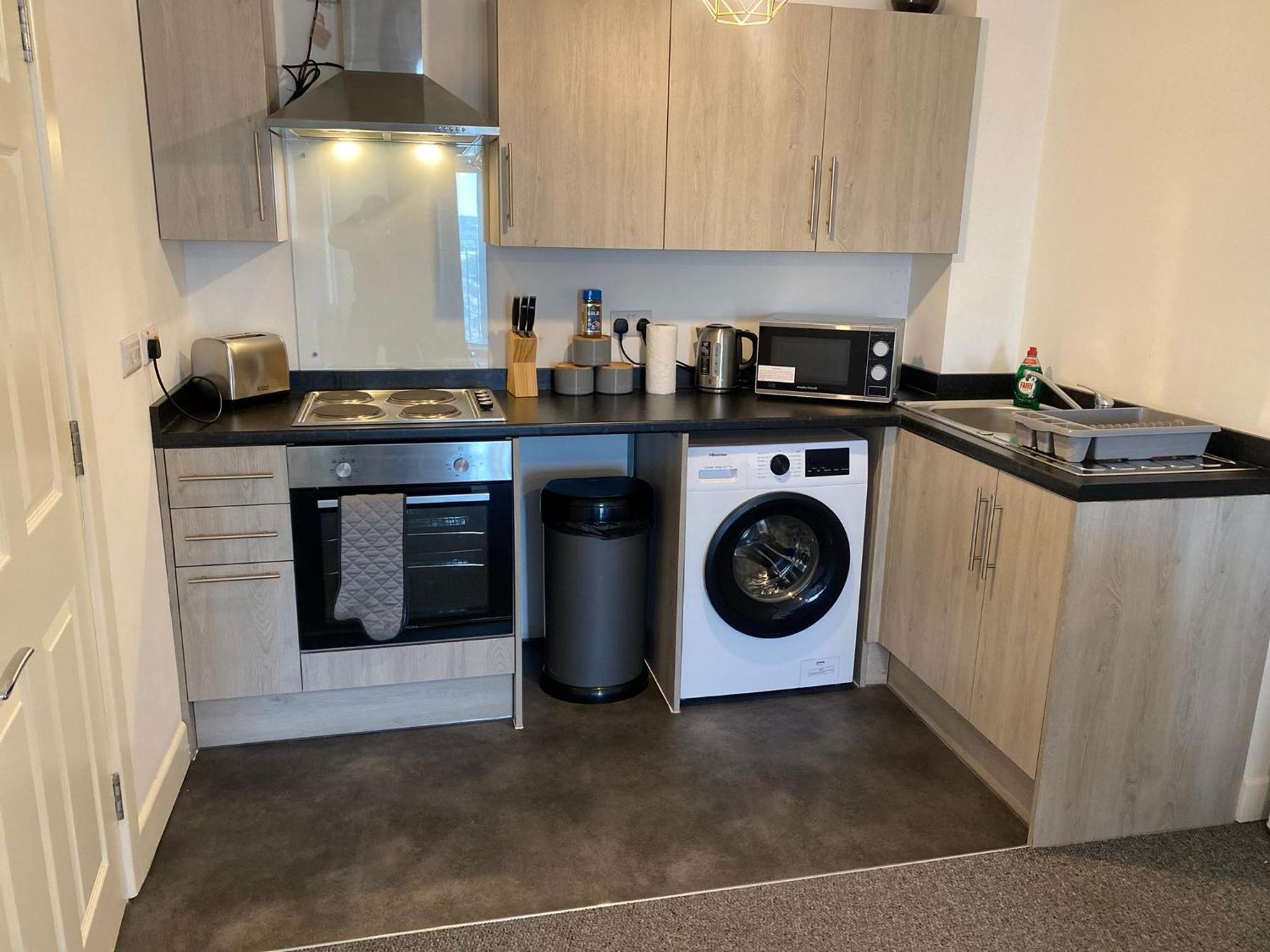 Livestay-New Private Apartment Building Minutes From Heathrow Slough Bagian luar foto