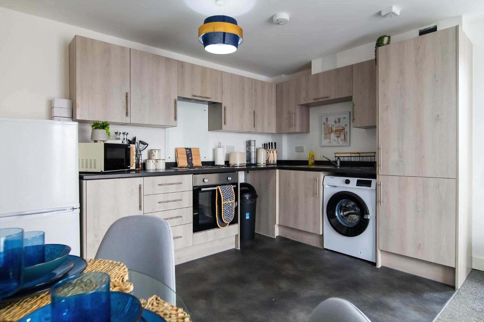Livestay-New Private Apartment Building Minutes From Heathrow Slough Bagian luar foto