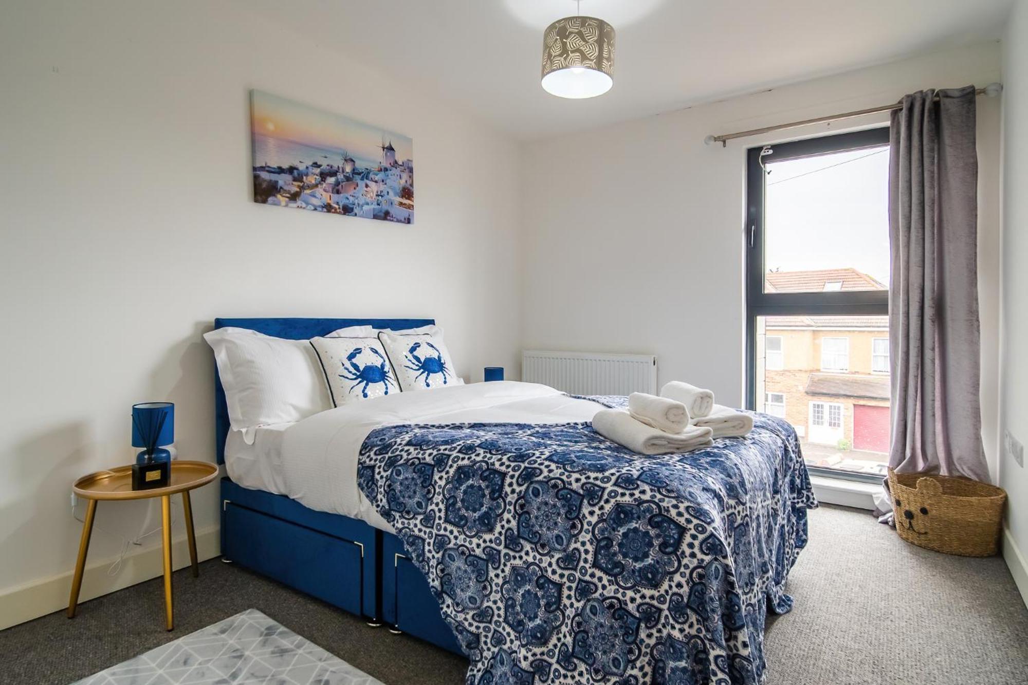 Livestay-New Private Apartment Building Minutes From Heathrow Slough Bagian luar foto